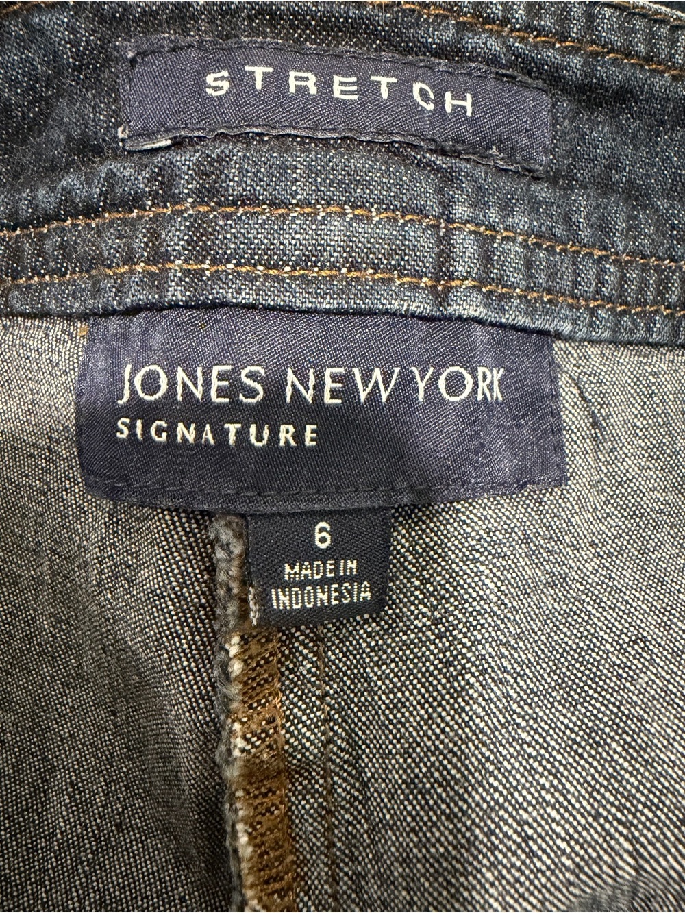 Jones New York Dark Blue Denim Patch Pocket Shorts - Picture 4 of 4